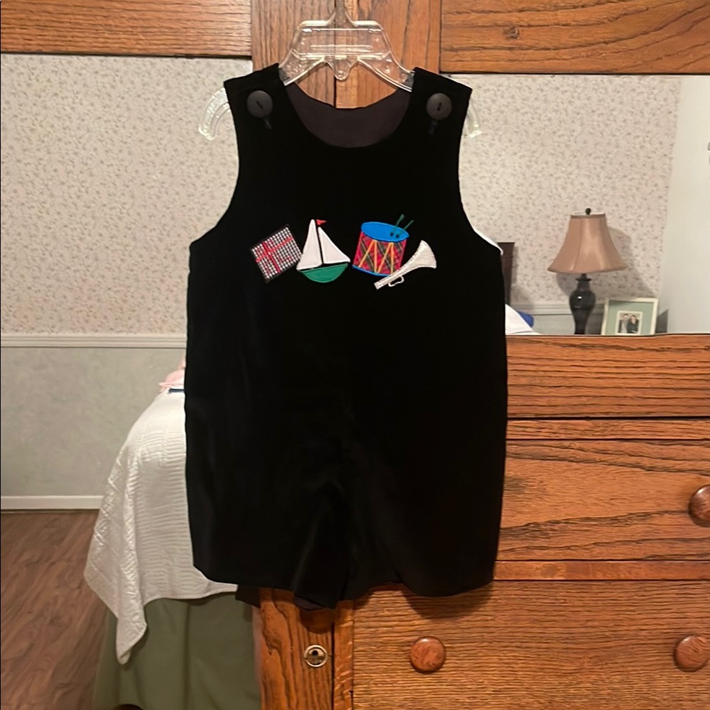 Boys 2T Velveteen Christmas Romper